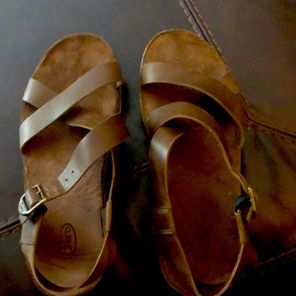 Size 9 chaco sandles